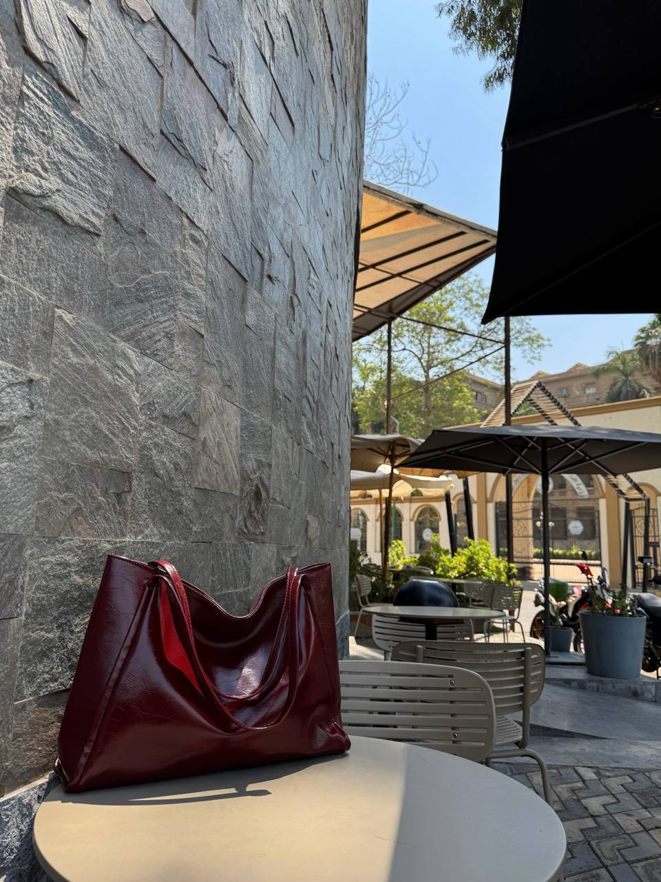 Large Capacity Leather Tote Bag - Burgundy