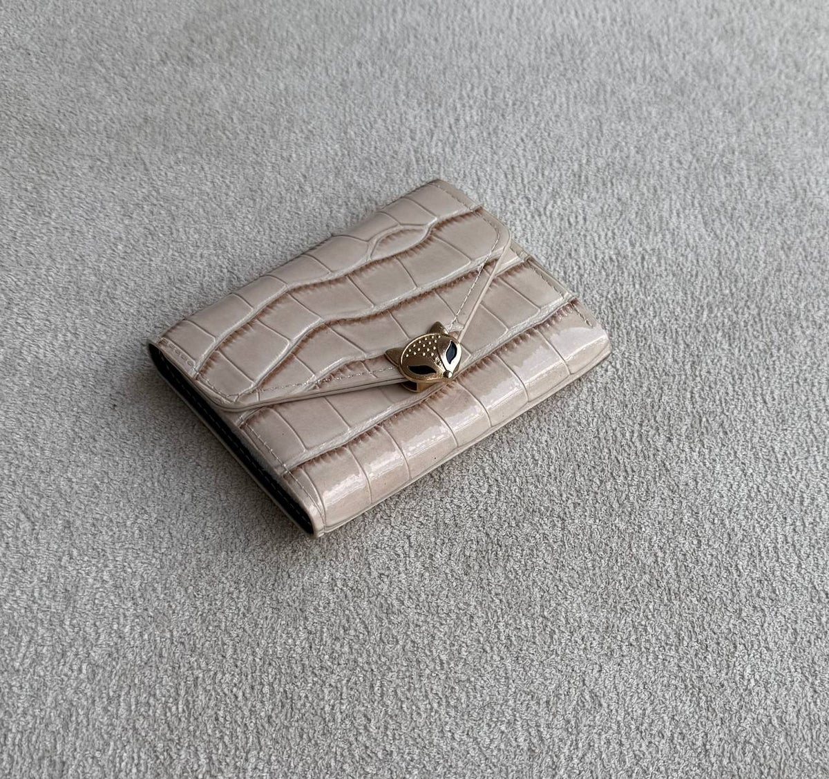 Cleo Croc Mini Wallet – Beige
