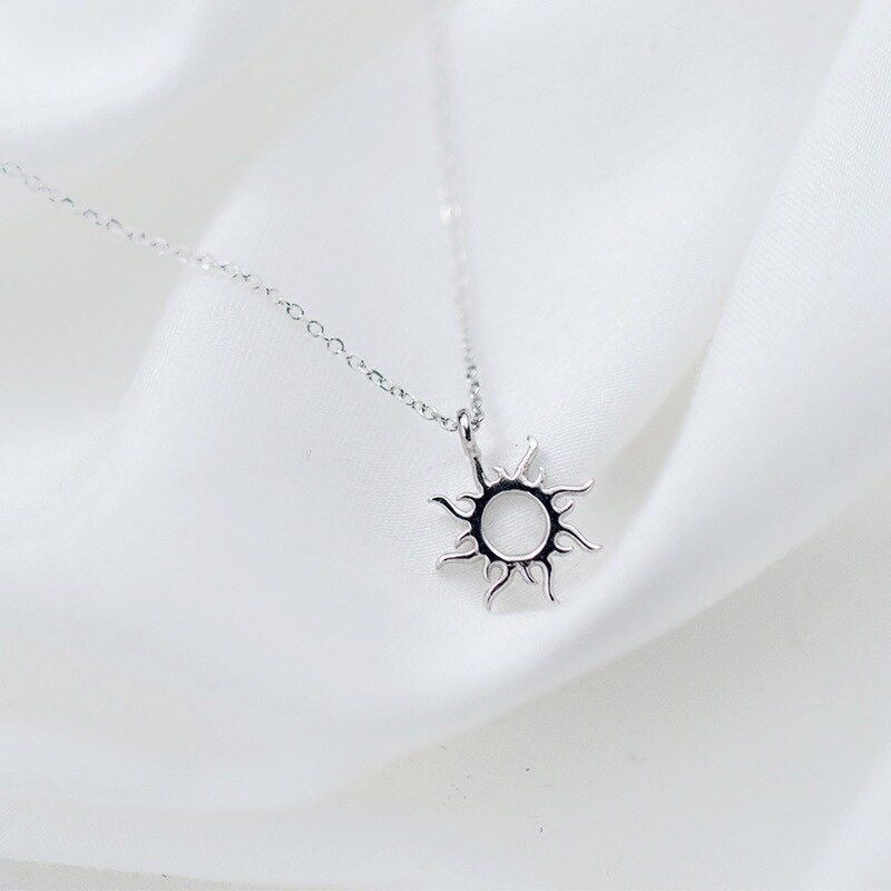 Sunrays Necklace - Silver