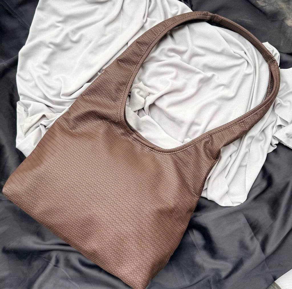 Long Strap Scaled Tote - Brown