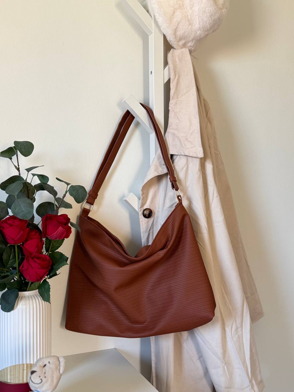 Scaled Leather Tote - Havan