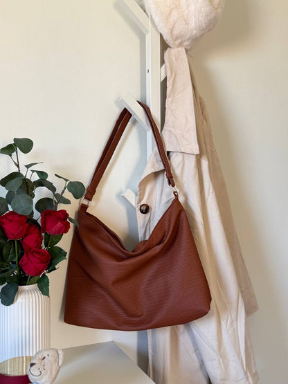 Scaled Leather Tote - Havan
