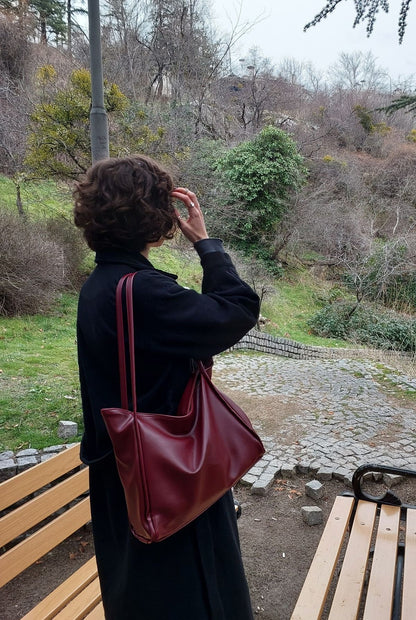 Olivia Tote - Burgundy